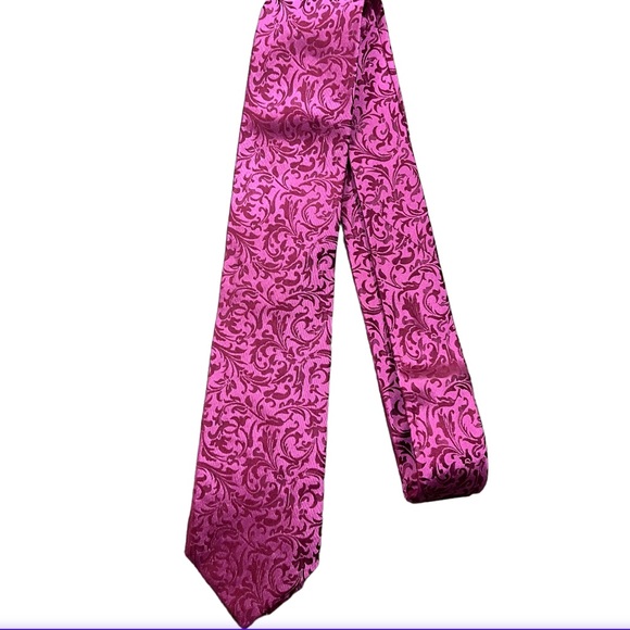 Robert Lewis 100% Silk Handmade Damask Magenta Pink Tie - Picture 1 of 5